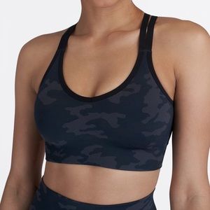 Spanx Look at Me Now Sports Bra NWT